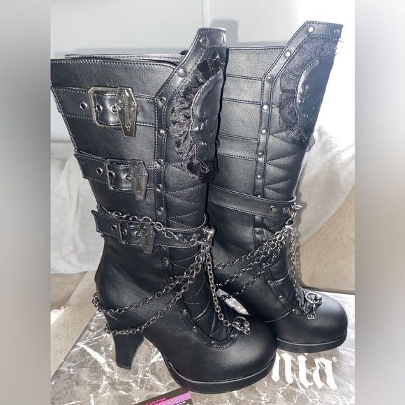 Demonia Skull & Coffin Chained Boots - Picture 4 of 6